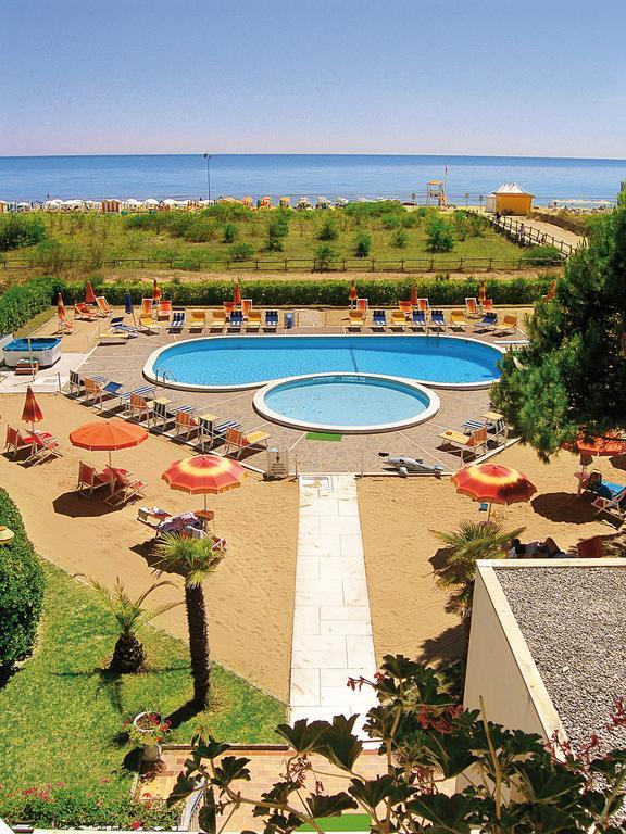 Hotel Bertha Fronte Mare Lido di Jesolo Zewnętrze zdjęcie