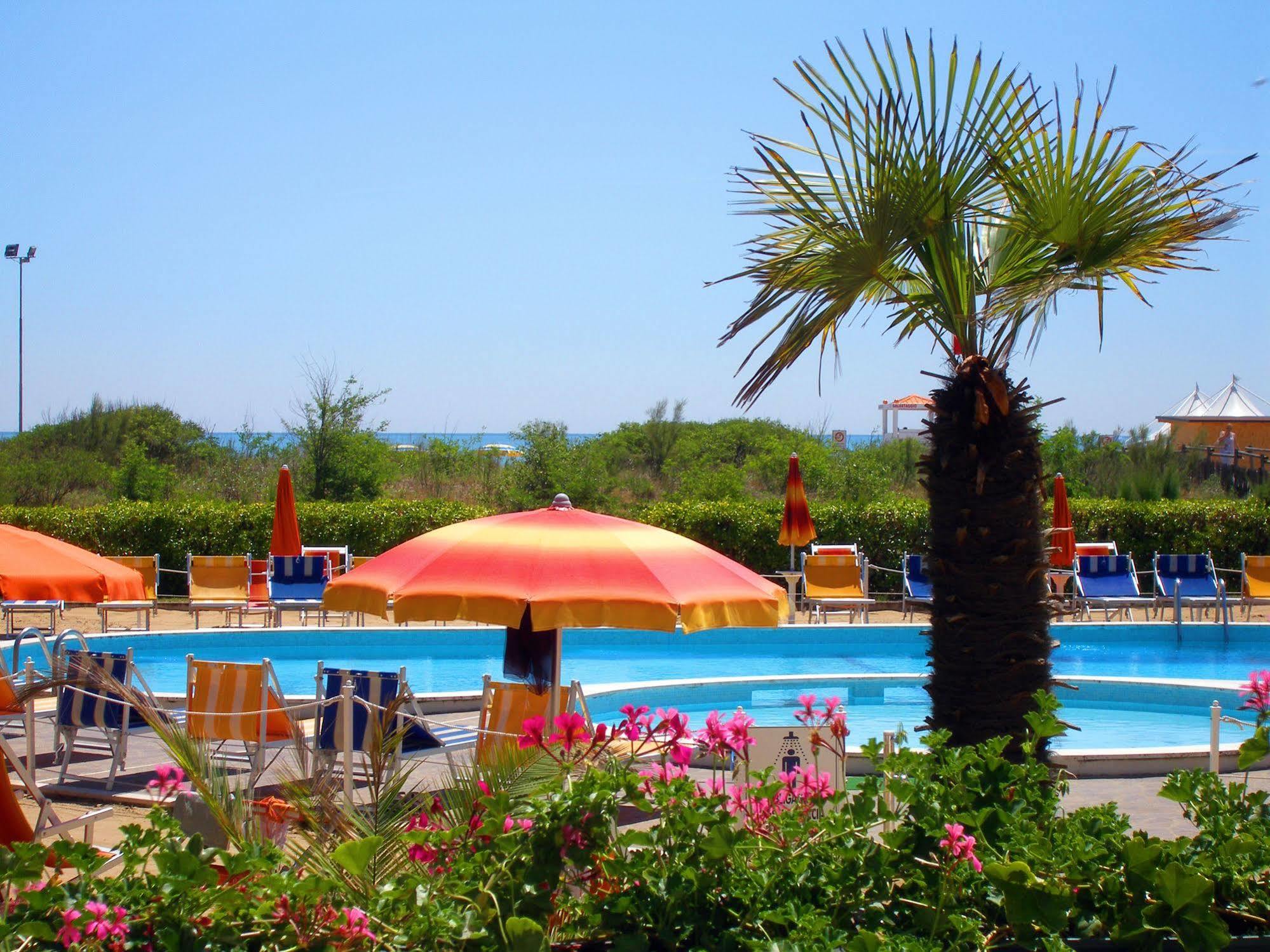 Hotel Bertha Fronte Mare Lido di Jesolo Zewnętrze zdjęcie