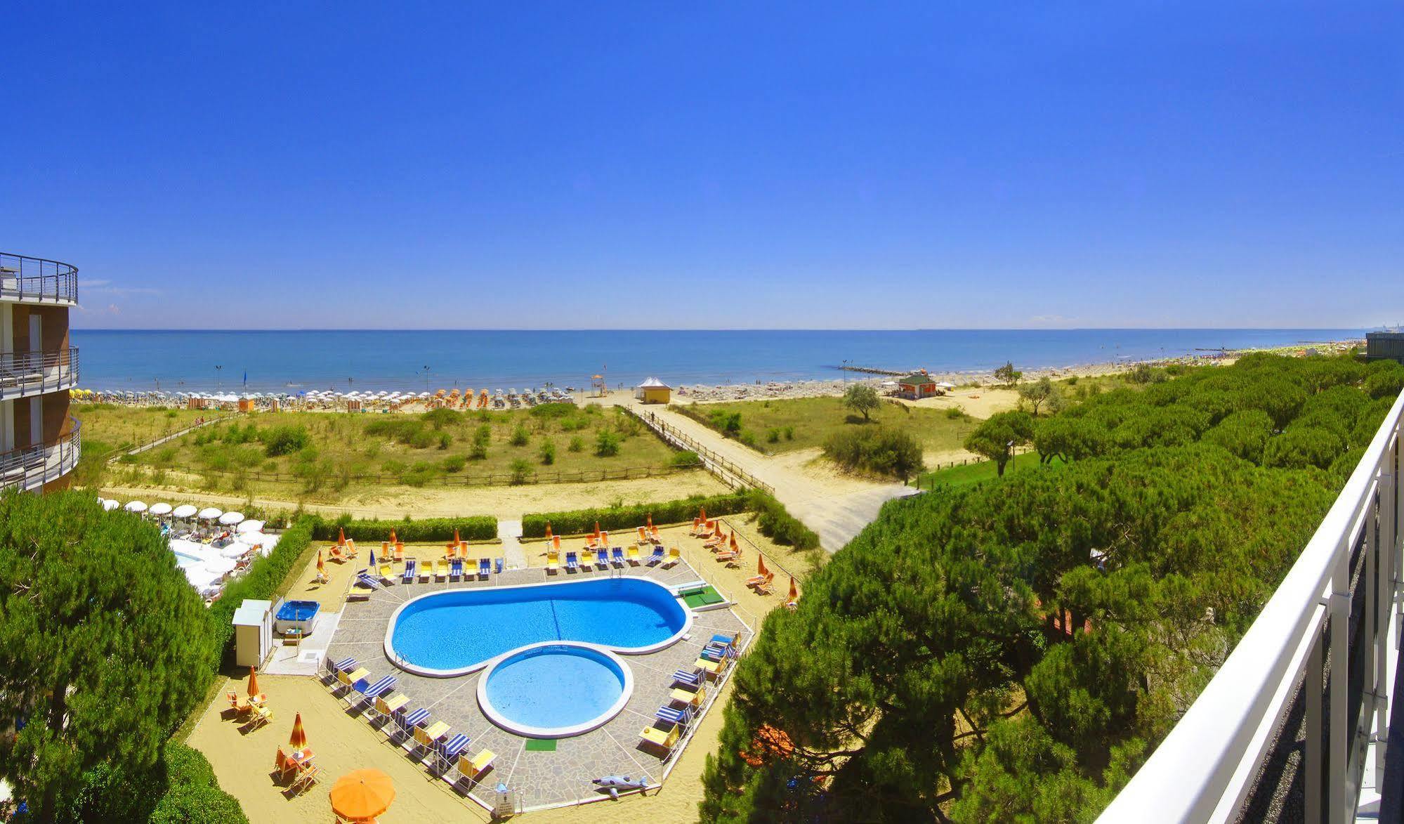 Hotel Bertha Fronte Mare Lido di Jesolo Zewnętrze zdjęcie