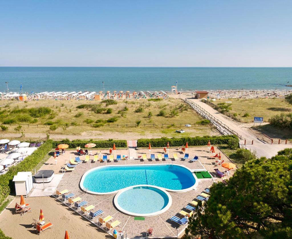 Hotel Bertha Fronte Mare Lido di Jesolo Zewnętrze zdjęcie